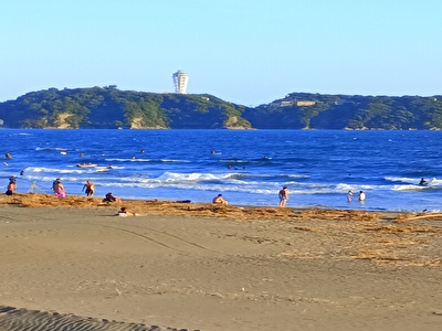 鵠沼海岸と江の島|日常と非日常が交差する湘南の“最強コンビ”を歩く旅